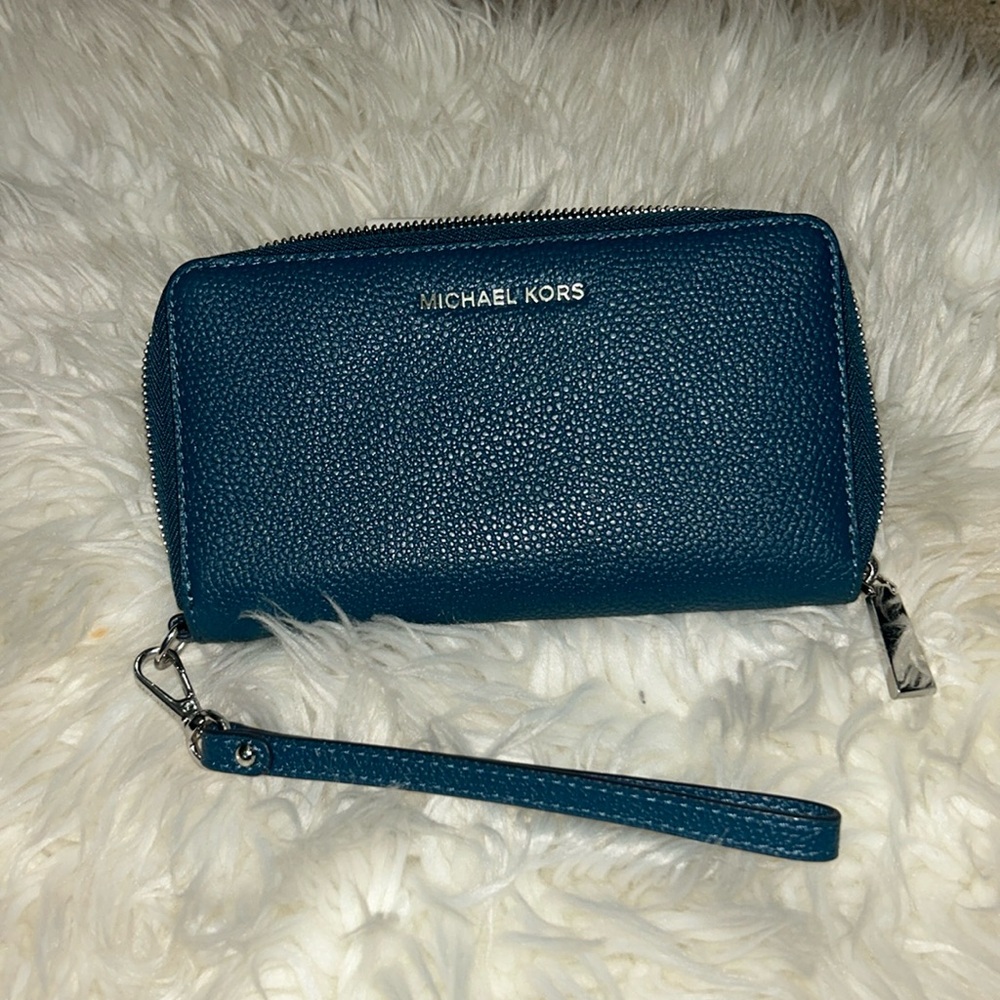 Michael Kors Navy Wallet